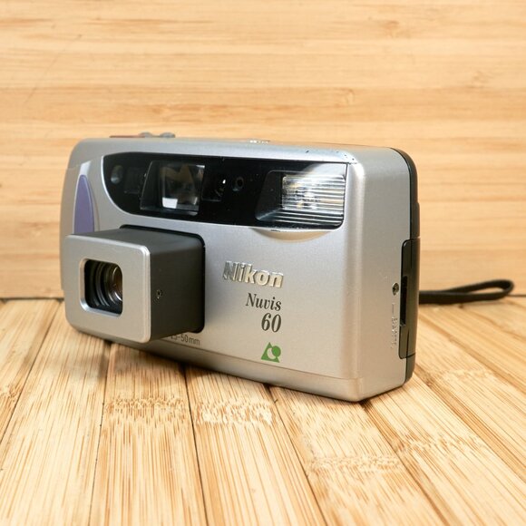 Vintage NIKON Nuvis 60 Point and Shot APS Film Camera - Picture 4 of 8